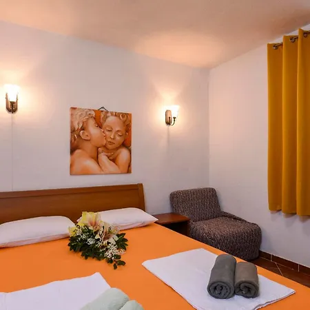 Vida Apartment
