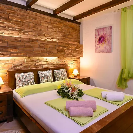 Vida Apartment *
